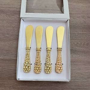 *NEW* Anthropologie floral Spreaders